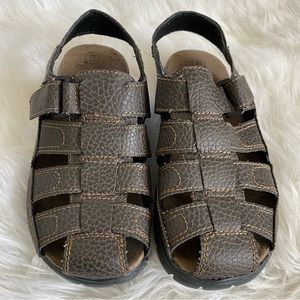 NWOT Smart Fit Boys Brown Sandals Size 13
